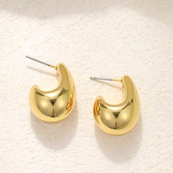 ANTHRO THE PETRA MINI DROP GOLD WATERDROP EARRINGS - Picture 2 of 6